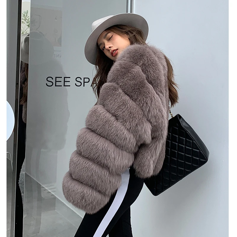 Women's Real Fox Fur Coat Short 2022 Winter New Cocoa Color Fox Fur Jacket Natural Woman Trendy Genuine Fur Overcoats Whole Skin enlarge