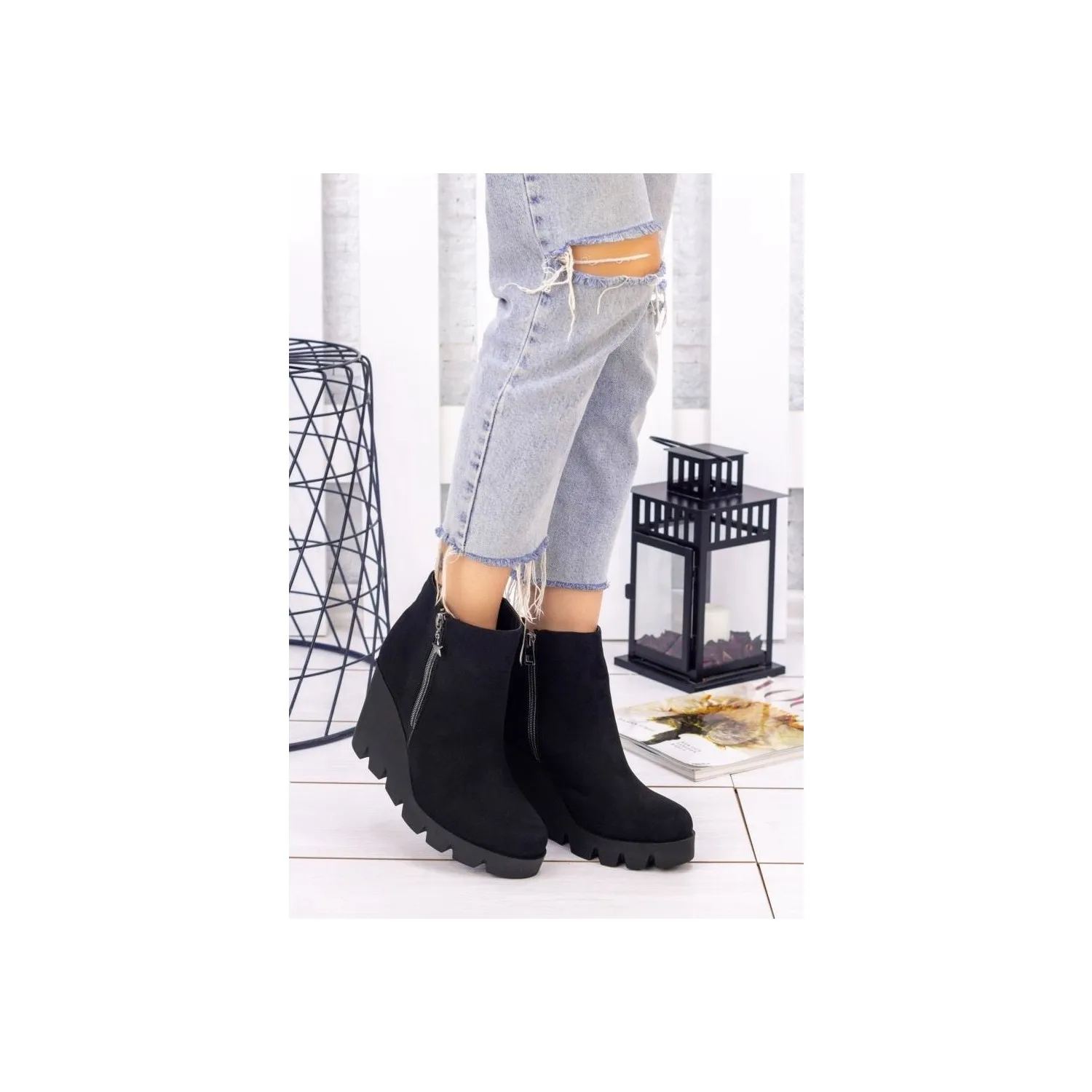 

Erbilden Pipy Black Nubuck Wedges Boots