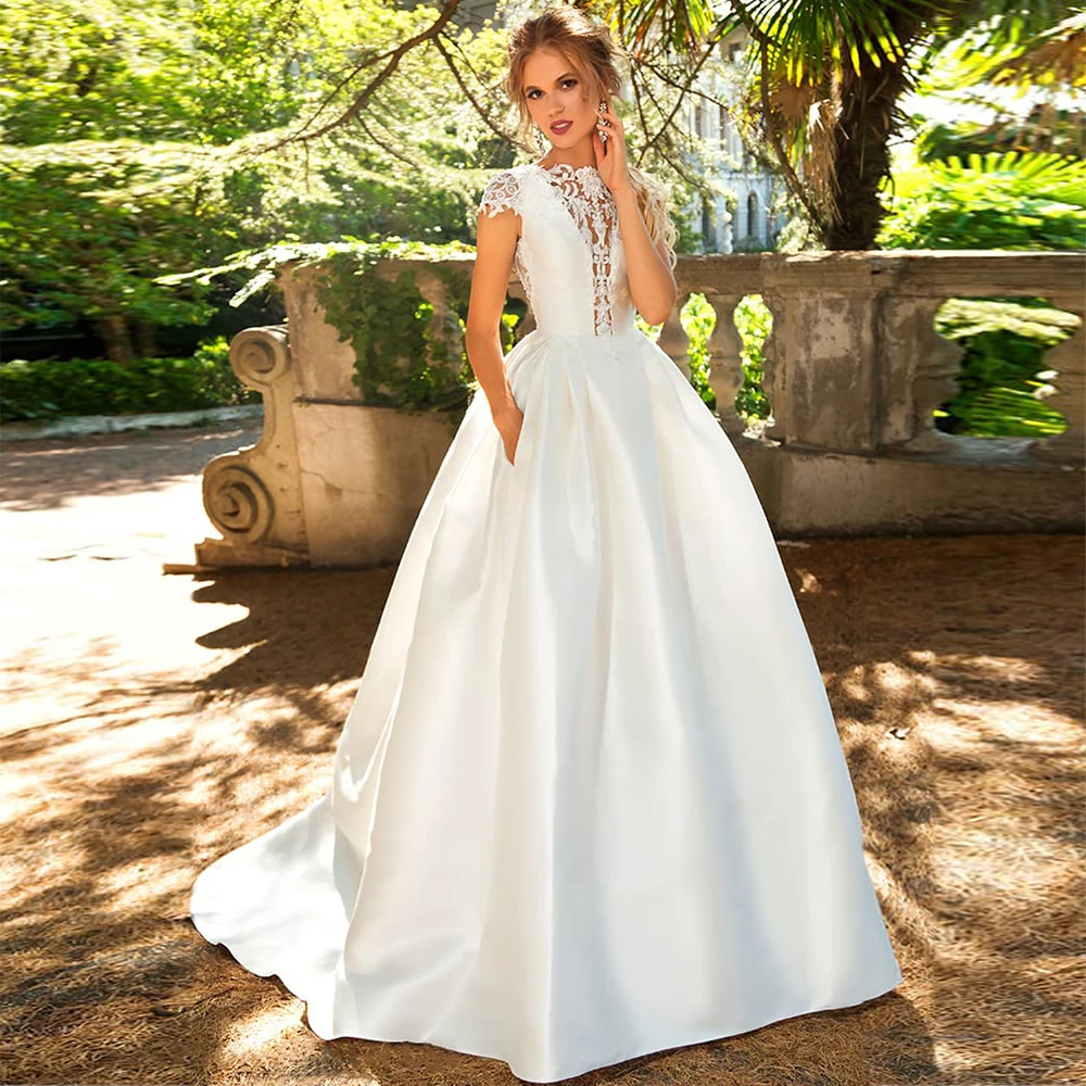 

Cheap Wedding Dresses Satin Pleat Appliques O-Neck Short Sleeve Covered Button A-Line Bridal Gowns Novia Do 2021 Vestidos