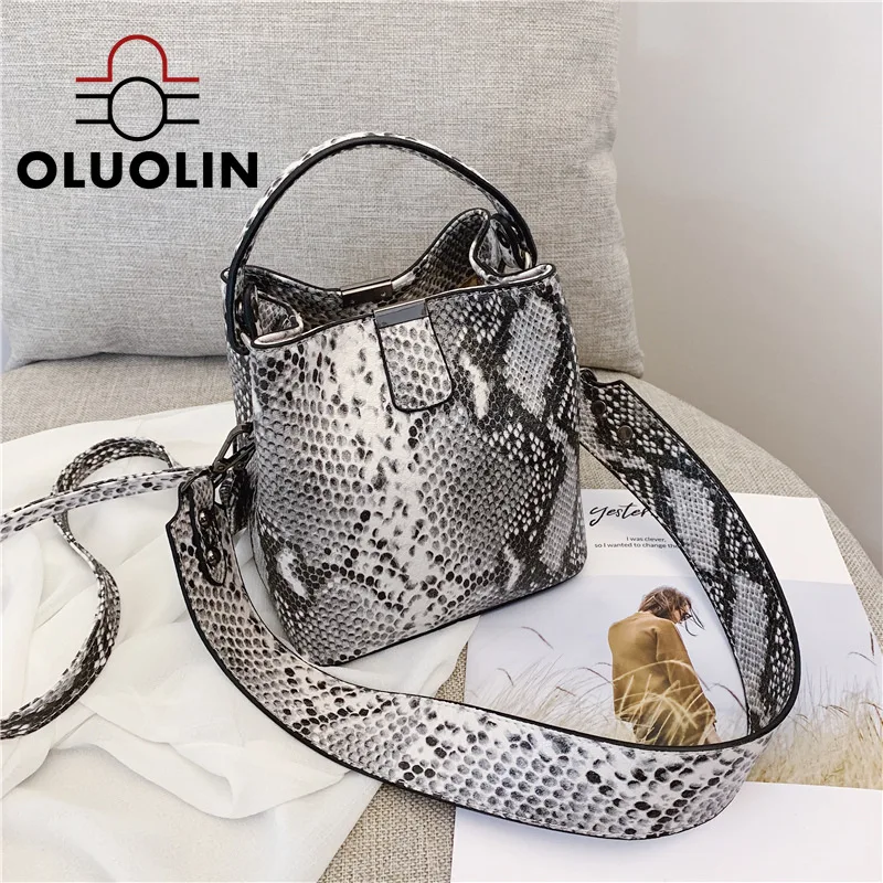 

Сумка-мешок женская с текстурой змеиной кожи, модный саквояж на плечо в винтажном стиле, повседневный чемоданчик кросс-боди для путешествий...