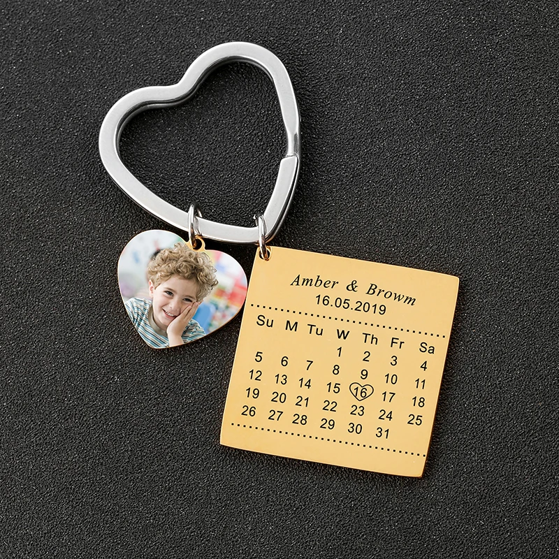 

Personalized Heart Photo Pet Name Keychain Custom Engraved Baby Birth Date Calendar Tag Key Ring Women Jewelry Family Lover Gift