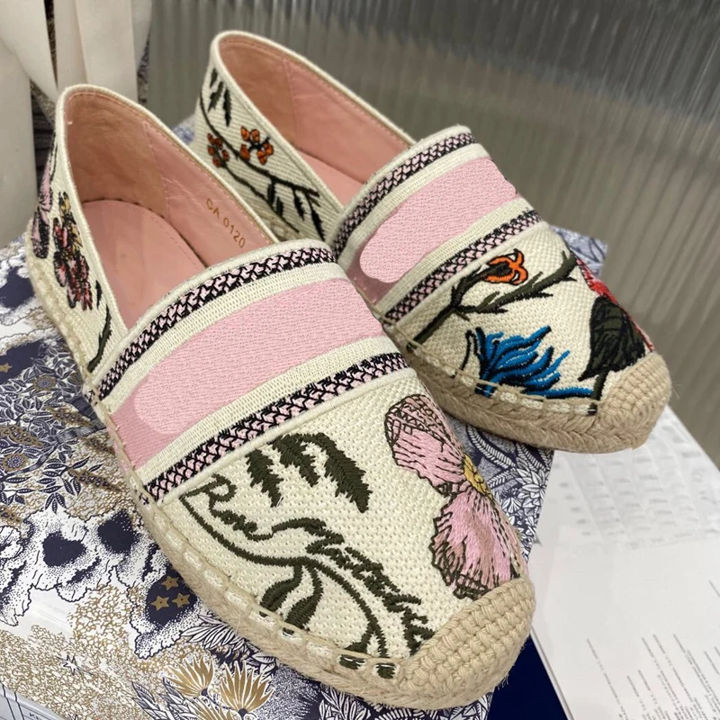

Luxury Brand Embroidery Printing Fisherman Shoes Women Leisure Lok Fu Shoes Flat Lazy Shoes Platform Shoes Zapatos De Mujer