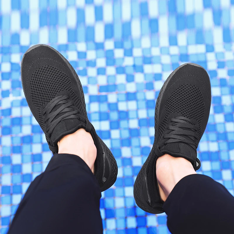 

2020 Mesh Breathable Zapatillas Hombre Red Shoes Man Plus Size 39- 47 Casual Shoes Mens High Quality Men Classic Men Sneakers