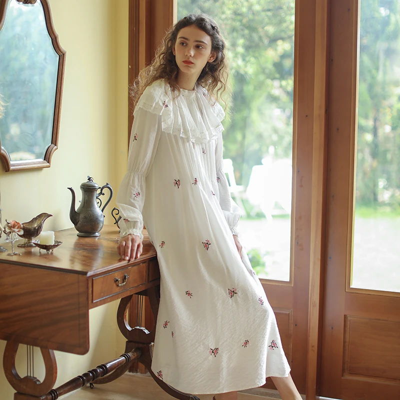 LYNETTE'S CHINOISERIE Spring Summer New Women Mori Girls Vintage Floral Embroidery Ruff Collar Loose Cotton White Dresses