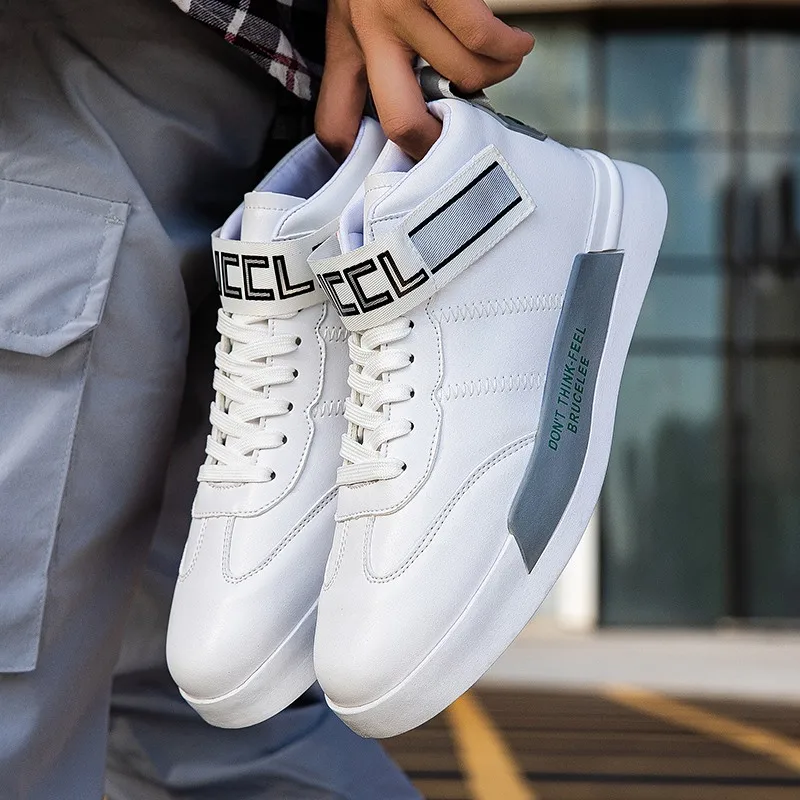 

Running Shoes for Men Super Lightweight Male Walking Jogging Sport Sneakers Breathable Athletic Running Shoes