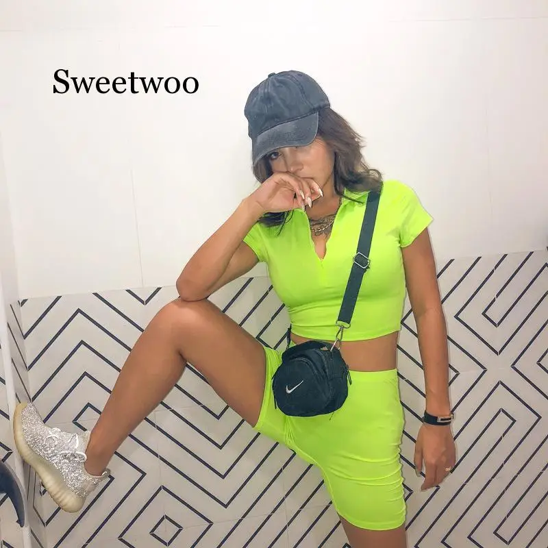 

Women's Yoga Sets 2 Piece Outfit Yoga Suits Short Sleeve Crop Tops And Short Pants Sports Set Casual Clothes Female Workout Suit