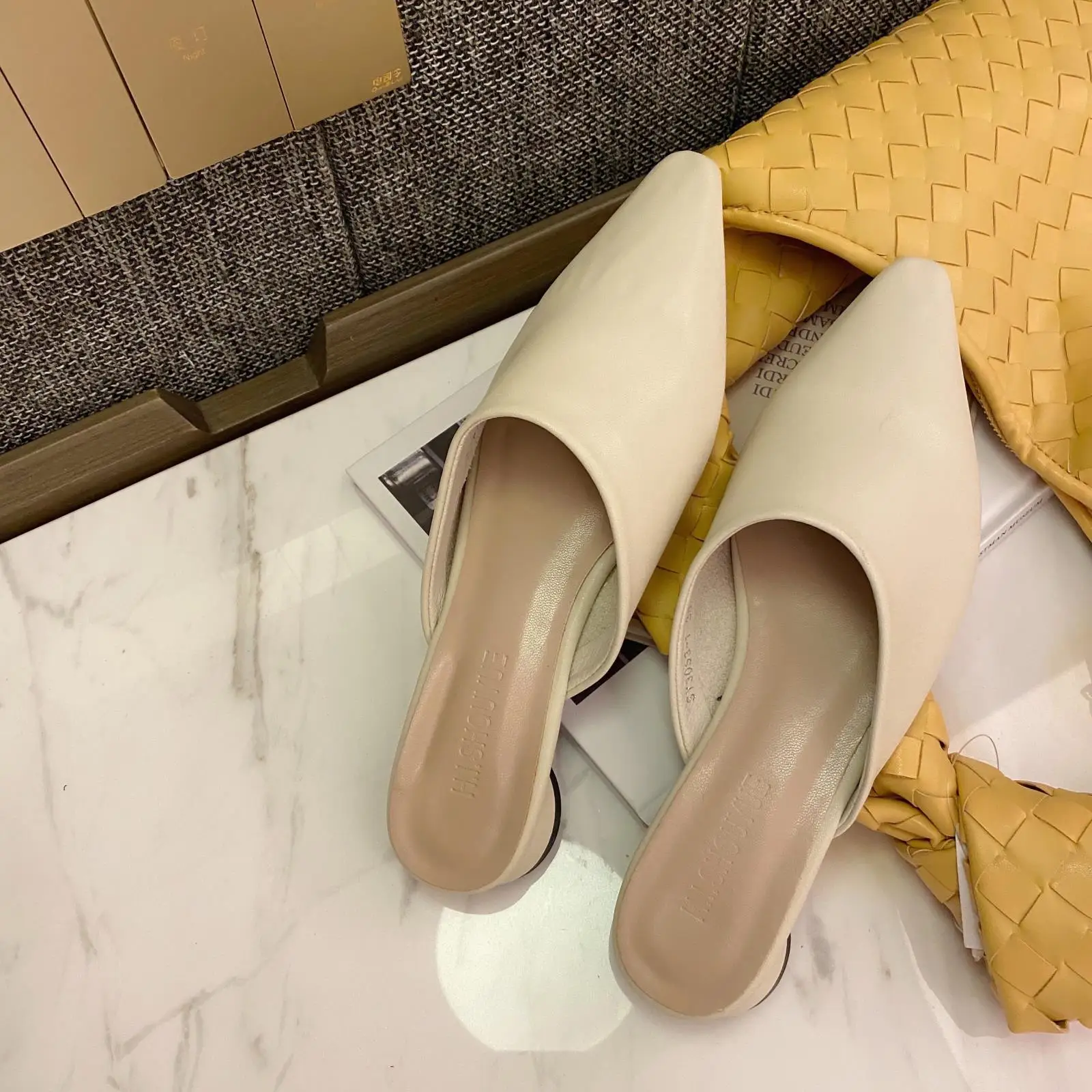 

Mules For Women 2021 Ladies' Slippers Shoes Pointed Toe Luxury Slides Pantofle Loafers Summer Cover Flat Designer New Sewing PU