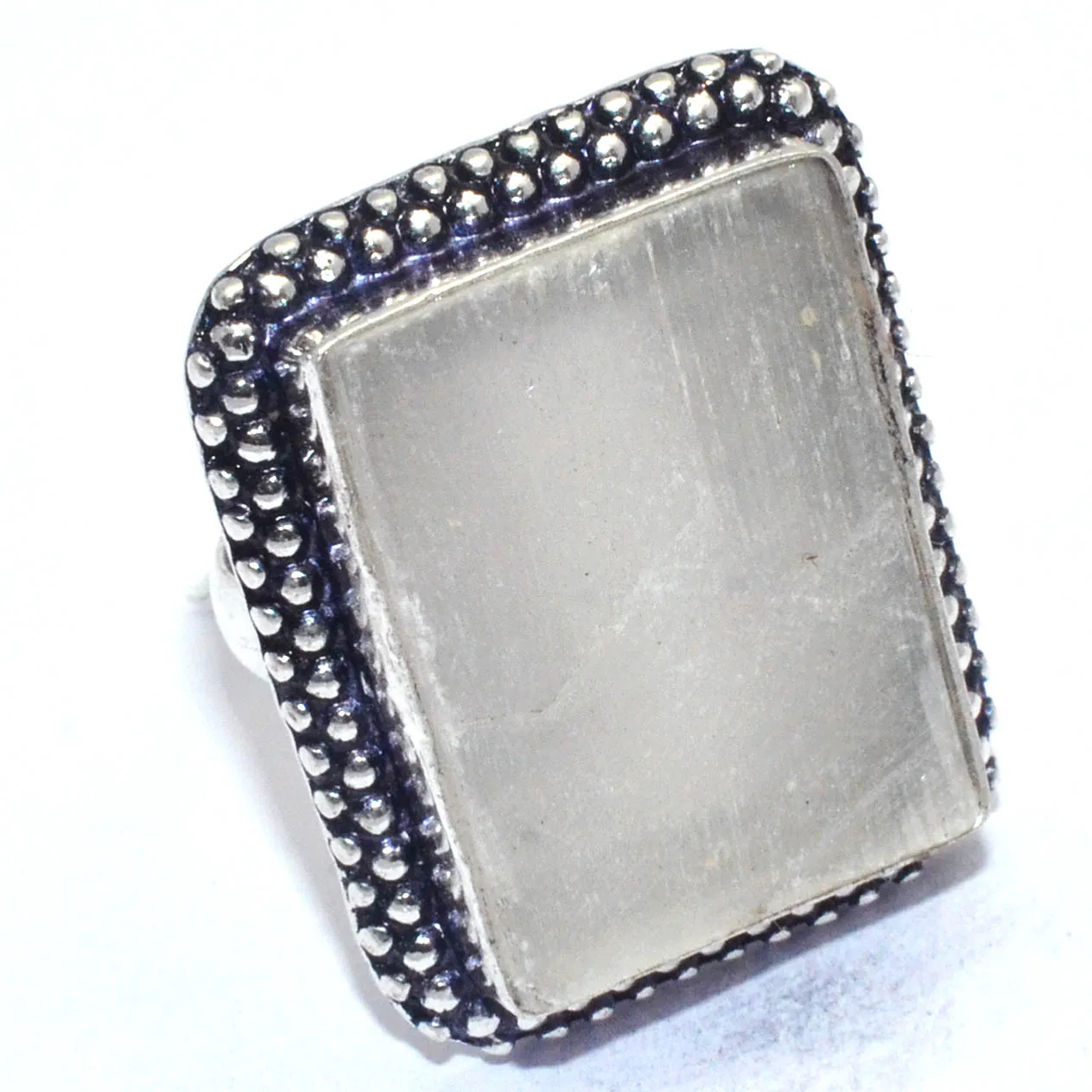 

Подлинное грубое кольцо Selenite с серебряным покрытием из меди, США, размер: 7,5, R8147