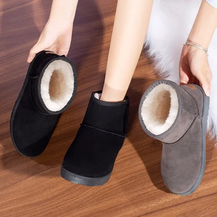 

Snow Boots Ladies 2021 New Short Boots Thick Leather Wool Plus Large Size Winter Warm And Cashmere Non-Slip Boots Ladies