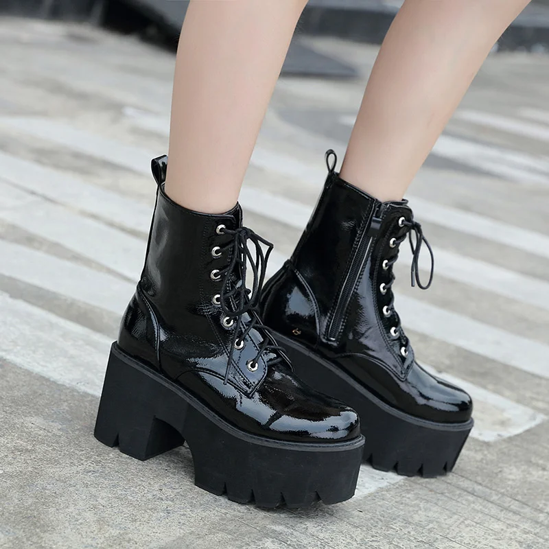 

Autumn and winter 2021 women's boots with thick heels and thick soles women's shoes British style Martin boots lace up high heel