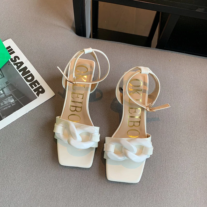 

2021 Women Summer Metal Chain Sandals Open Toe Candy Color New Roman Style Thick High Heels Ankle Strap Elegant Pumps Shoes
