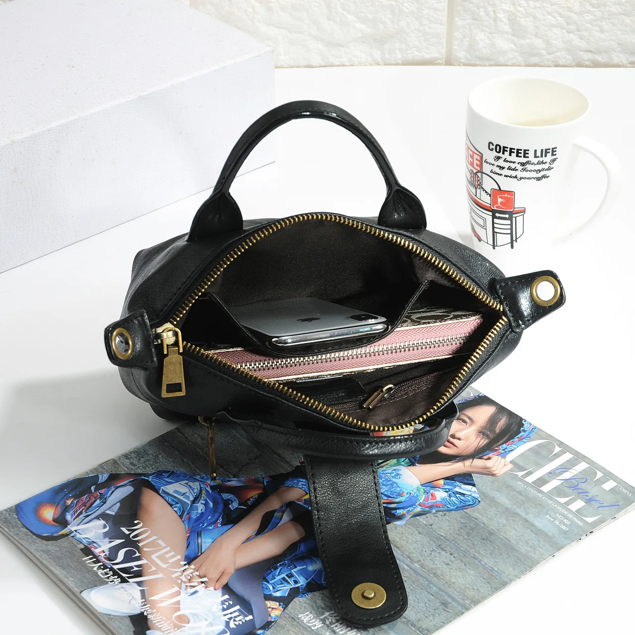 

Bag girl 2020 new P family small sheepskin leather dumplings pack mini tote stiletto bag