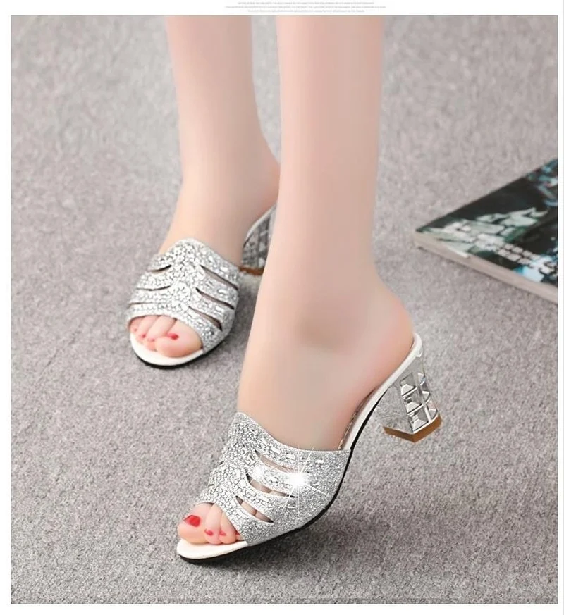 

2021 Girl Gladiator Opened Toe Summer Sandal Rhinestone Square Heel Sandals Women Hight Heel Sandals Plus Size 35-41