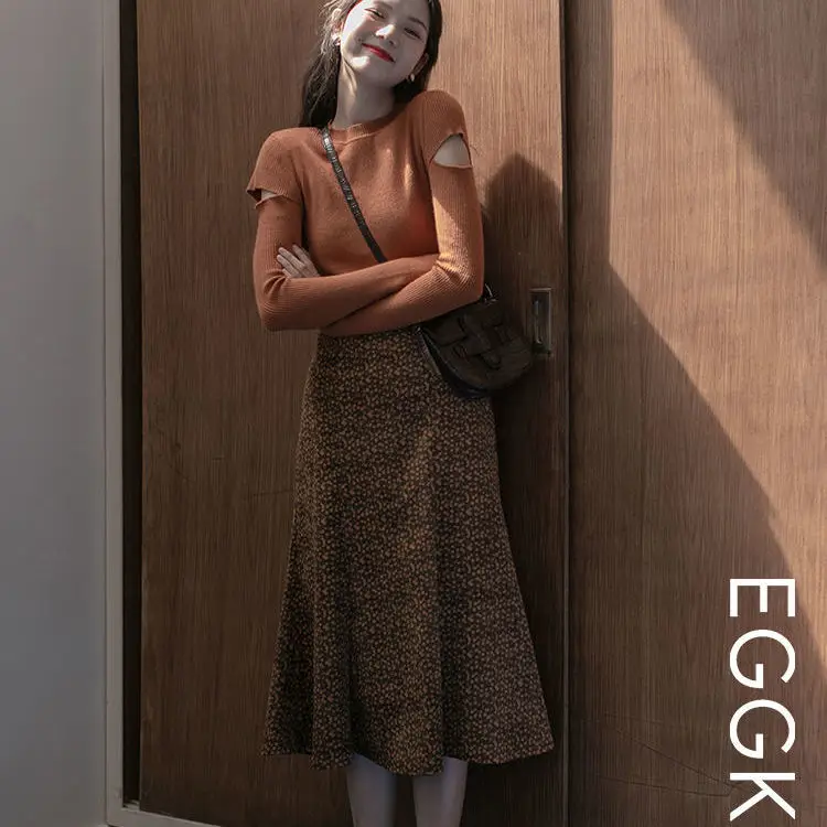 

Retro Fishtail Skirt Small Floral Skirt Autumn and Winter Women 's Mid-Length High Waist Corduroy Dress A- line Dress Slim Fit