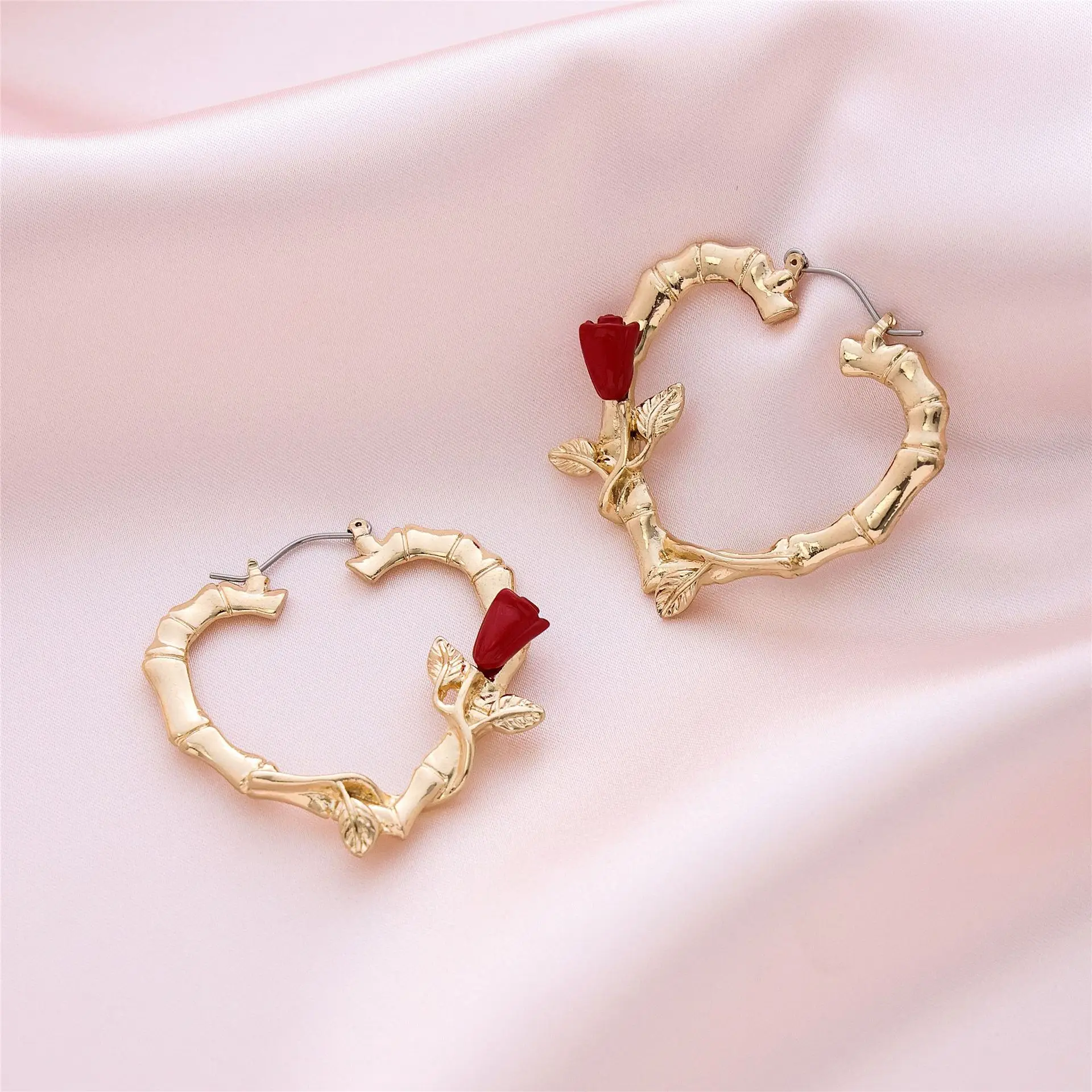 

Trendy Elegantl Hoop Earrings Silve925 Ster Ear Needle For Women Heart-Shaped Rose Simple Fashion INS Paty Fine Jewelry Gift New