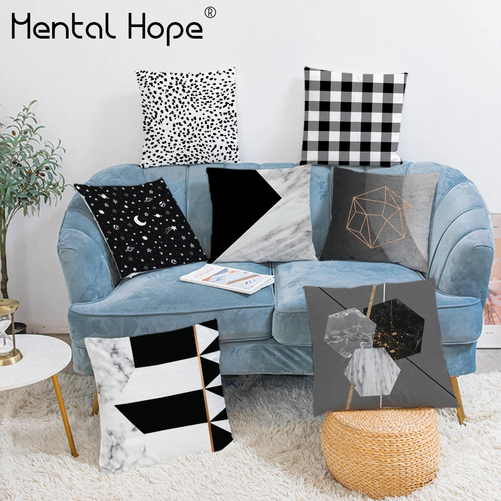 Плюшевая наволочка с черной линией принтом клетчатая для диванной подушки