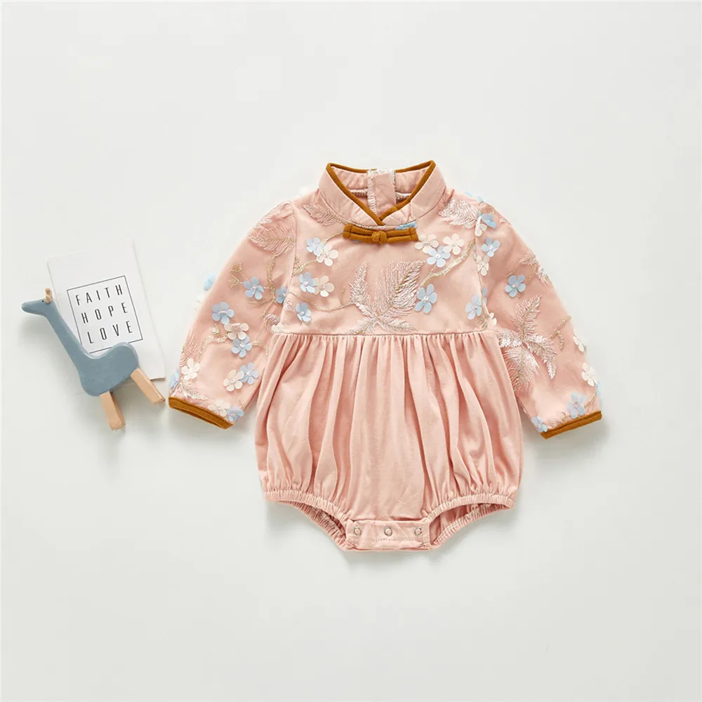 

2020 Autumn Baby clothes Girl Baby Plaid One-Piece Suit Crawling Clothes Fashion Outfits Chinese-Style baby clothing