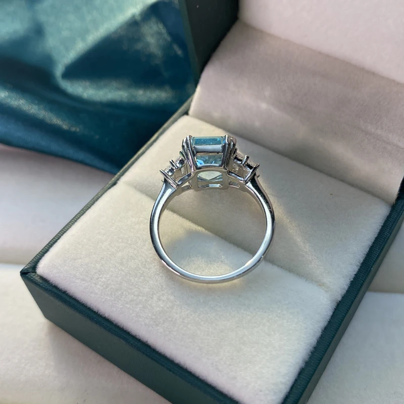 

Knobspin 100% 925 Sterling Silver Blue Ice Flower Cut Wedding Rings For Women High Carbon Diamond Party Fine Jewelry Wholesale