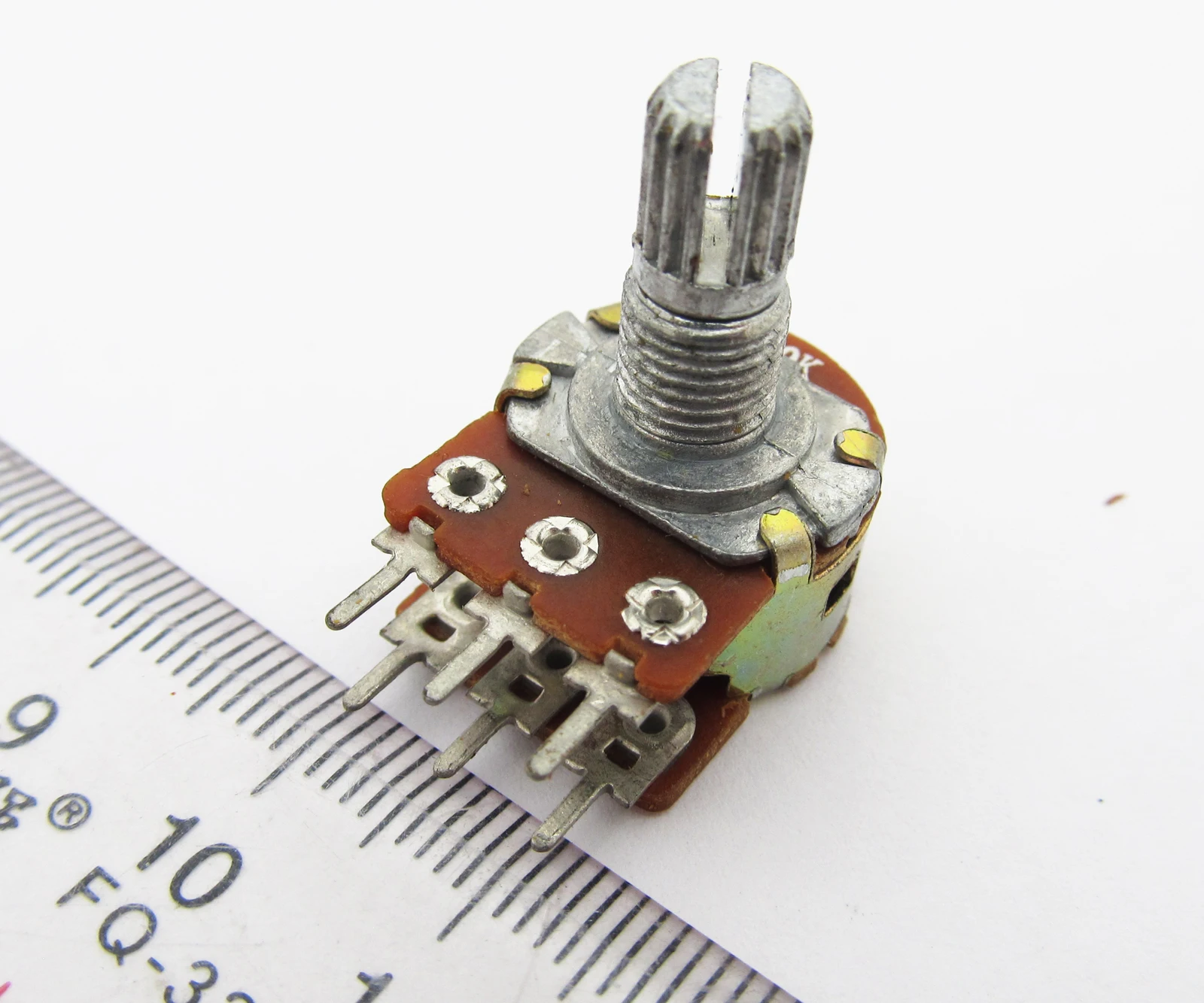 122756a31 potentiometer. Потенциометр b10k. Потенциометр w50k стерео. Переменный резистор b10k двойной. Cpp-45-5k, potentiometer 5kohm, lin.