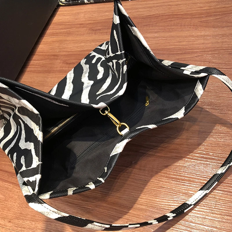 

Zebra Pattern Women Tote Bags 2020 New Fashion One Shoulder Handbags Ladies Fashionable Purses and Handbags Luxury Designer Bag