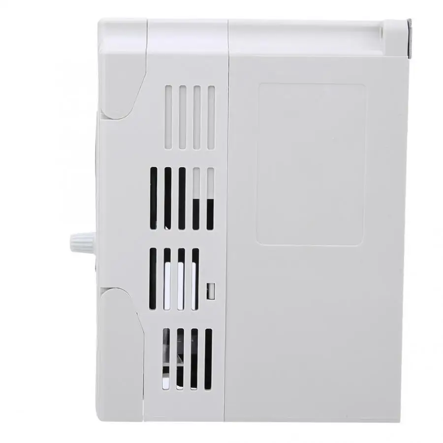 Преобразователь частоты универсальный однофазный Вход 3 фазный Выход 220VAC 1.5KW HAJ220