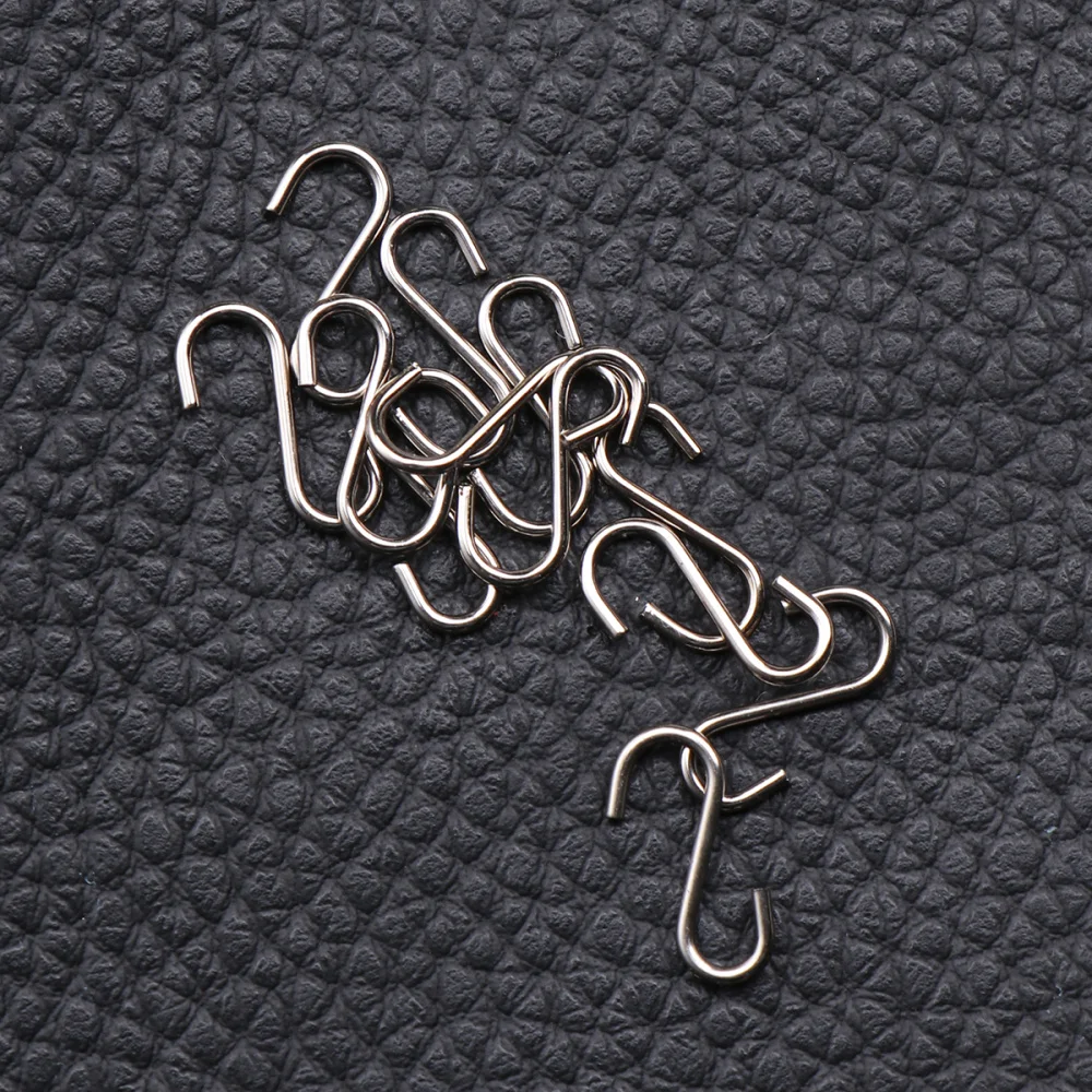 

100PCS DIY Mini S-shaped Hooks Sturdy S-shaped Hooks Stainless Steel S-shaped Hangers Metal DIY Jewelry Accessory