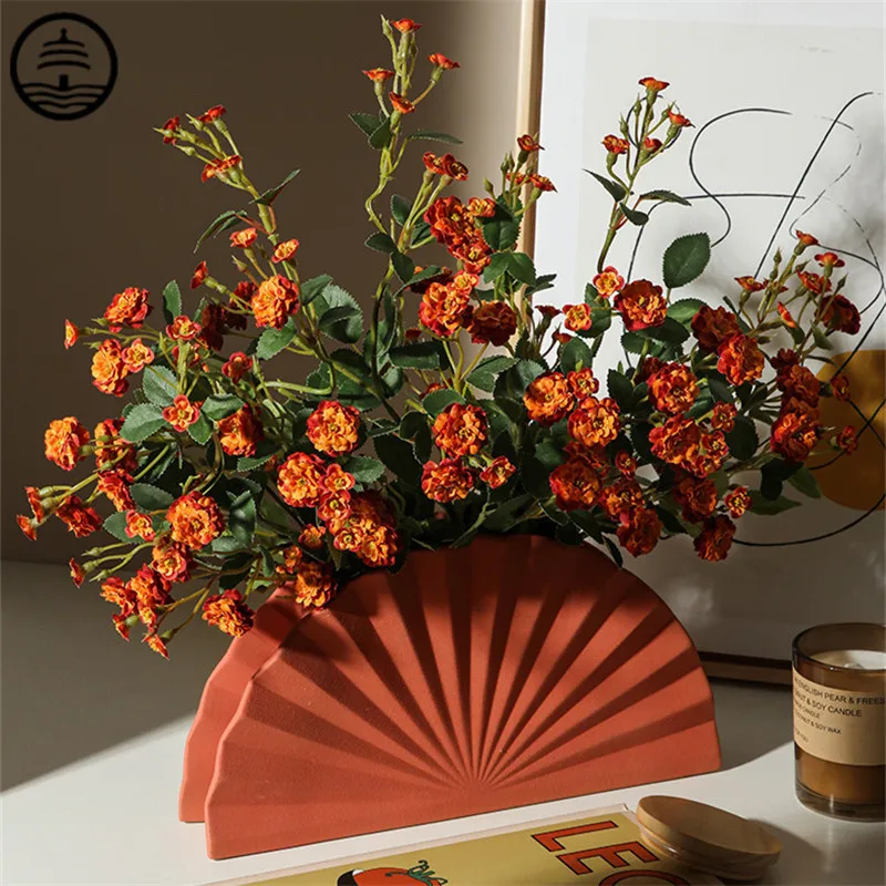

BAO GUANG TA Nordic Arts Folding Fan Modelling Vase Dried Flower Arrangement Ideas Morandi Ceramic Crafts Home Decoration R6421