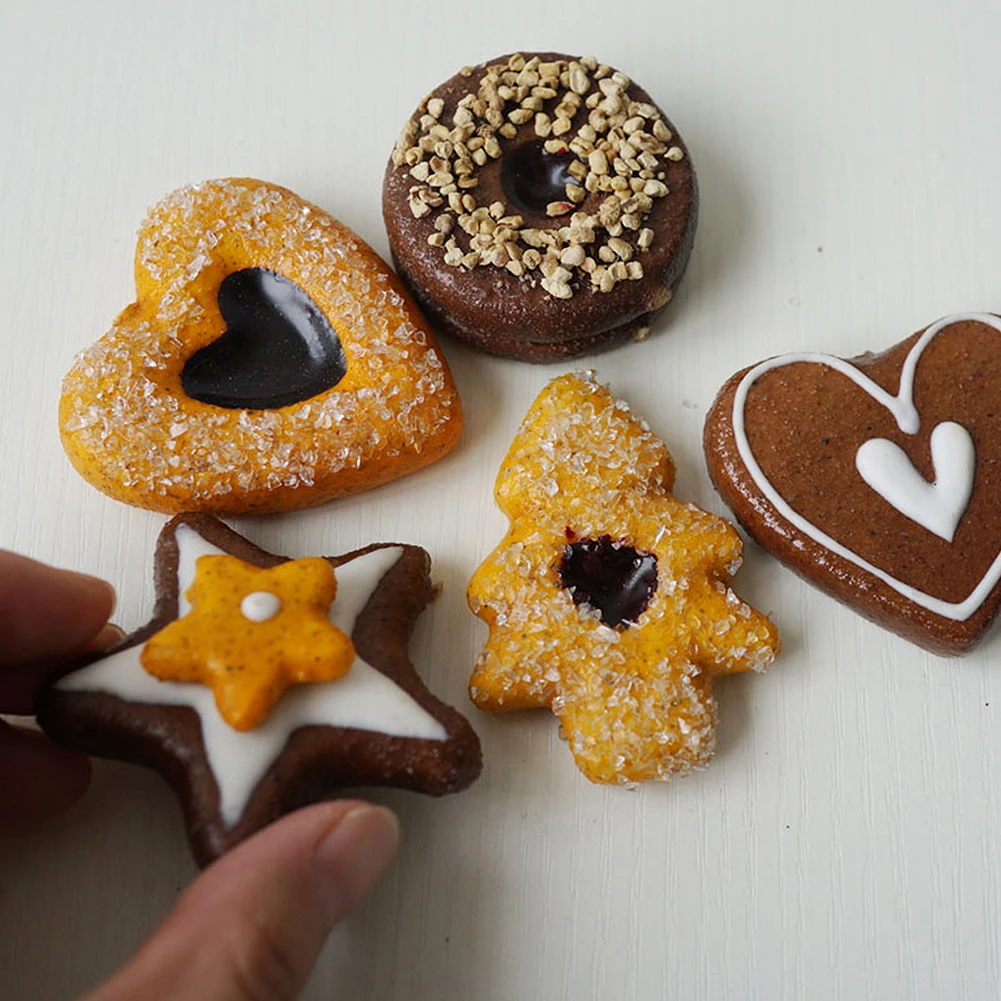 

6Pcs Artificial Cookie Faux Cookie Model Home Kitchen Decoration Kid Teether Toy Simulation Biscuit Home Decoration Accessories