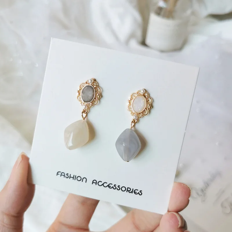 

Clip On Earrings Opal Resin Teardrop Geometric Dangle Ladies Clip-On Earring Non Pierced Stone Corean Vintage Jewelry For Women