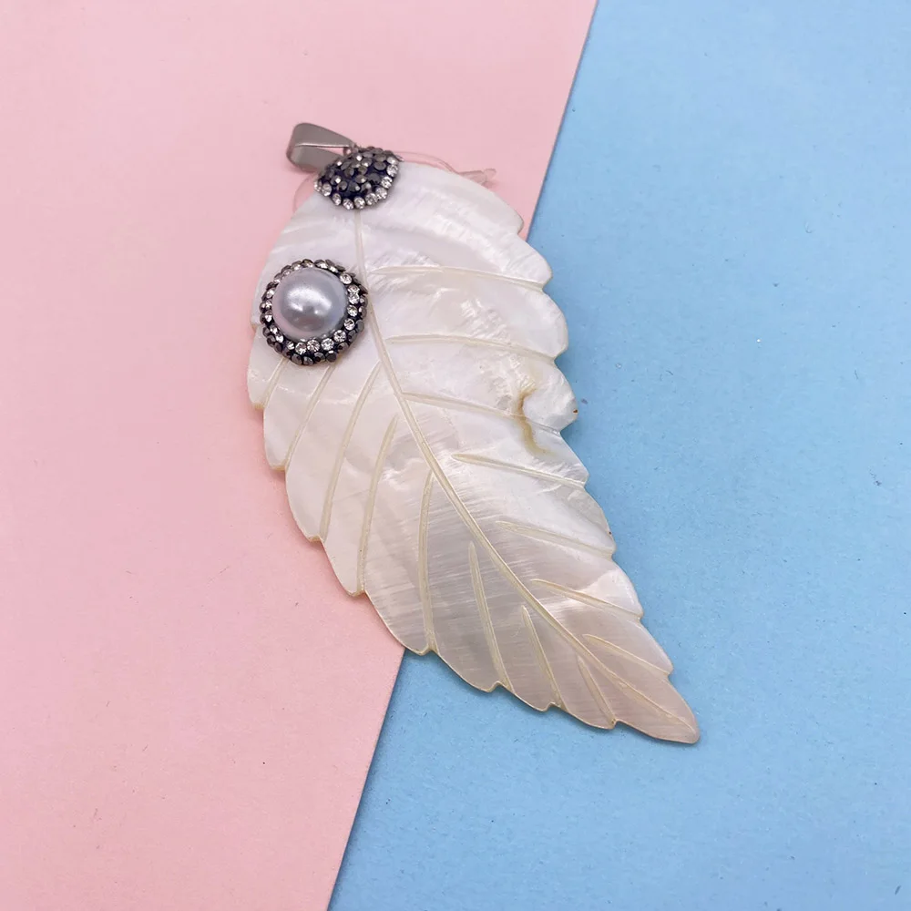 

Natural Freshwater Shell Pendant Leaf Shape Designer Charms for Jewelry Making DIY Necklace Earring Accessories Wholesale Gift