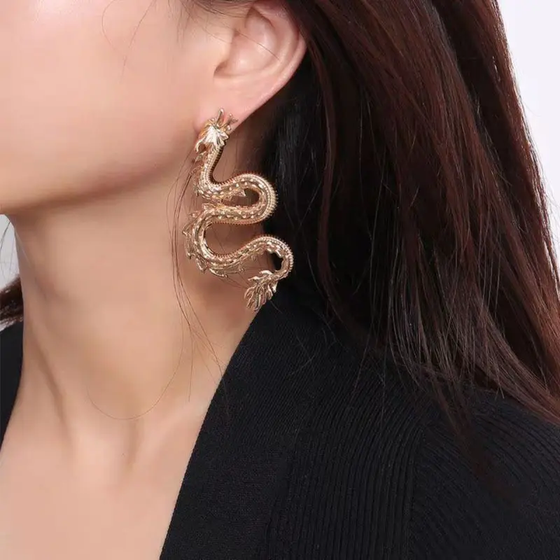 2020 крутые сережки гвоздики для мальчиков и девочек Гвоздики С тотемным драконом