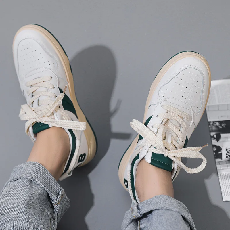 Women Shoes Fashion Sneakers Woman Casual Loafers Flats Four Seasons Shoes Ladies White Shoes Student Skateboard Brand Quality