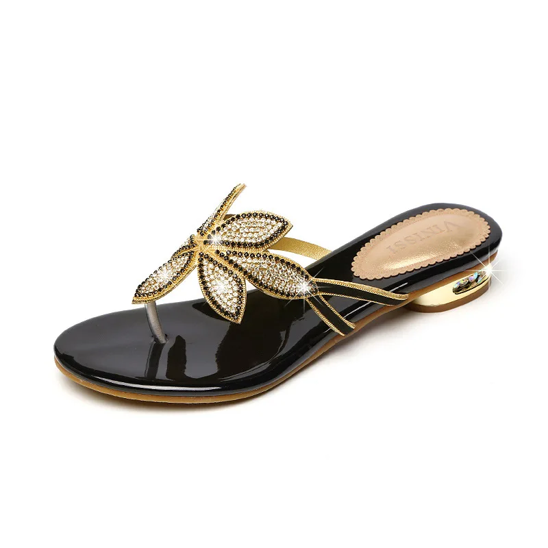 

Flat sandals women's summer diamond sandals 2020 new Korean flat heel women's shoes fashion crystal slippers