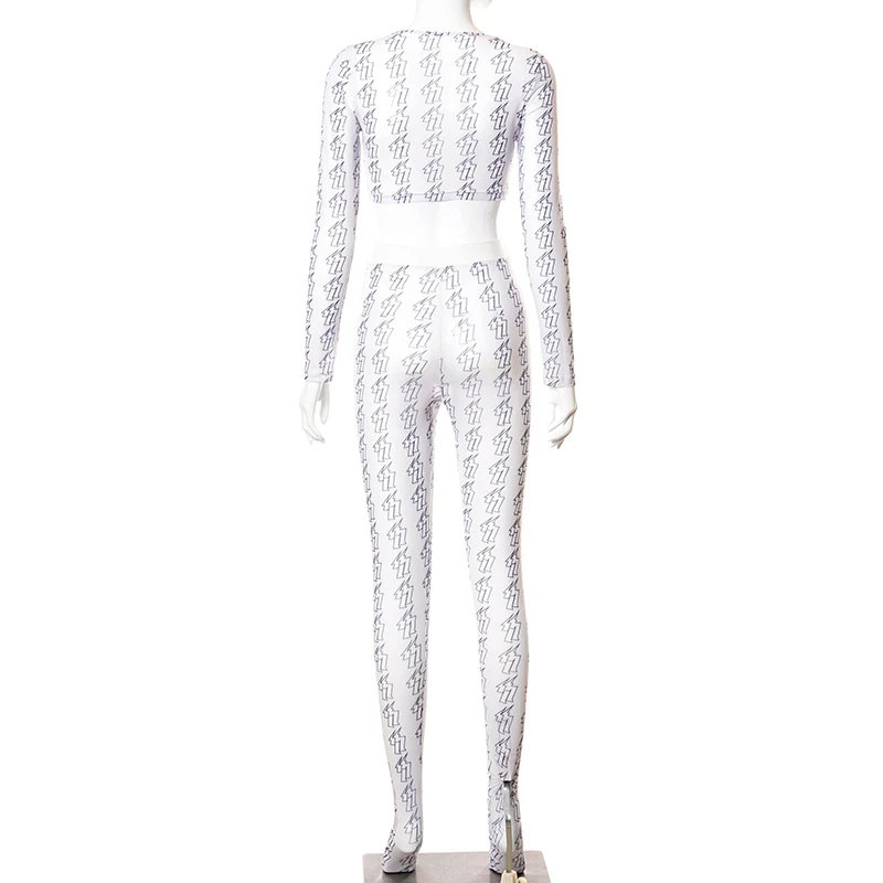 

Bomblook Leisure Vacation Women's Suit Summer 2021 Print Short Sleeve Crop Tops Low Waist Pants Set Vetement Femme Streerwears