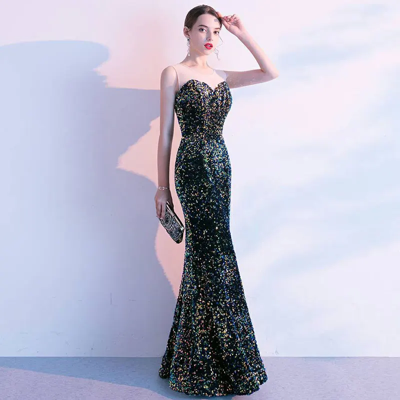 Женское вечернее платье русалка длинное праздничное без рукавов расшитое