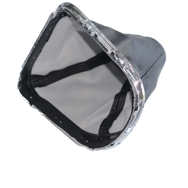 Чехол хромированный кожаный и пластиковый для багажника Chevrolet Chevy Cruze 2008-2012 |