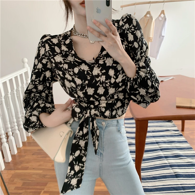 

2023 Summer New Woman Shirts V-neck Long Sleeve Tied Belted Short Blouse Floral Printing Vintage Crop Tops Chemise Blusa