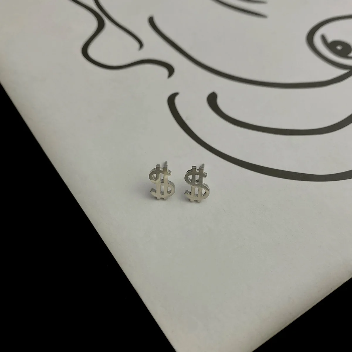 Серьги-гвоздики в стиле хип-хоп | Украшения и аксессуары