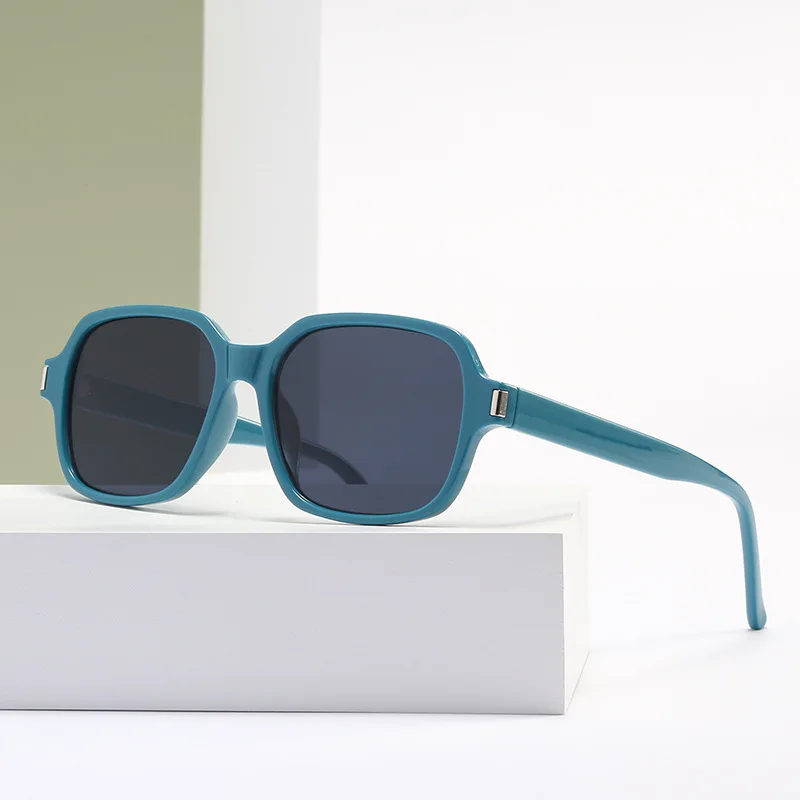 

Fashion Small Square Sunglasses Men Women Vintage Quadrilateral Sun Glasses Black Eyewear UV400