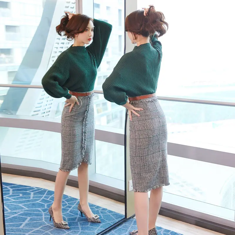 

Women 2021 Spring Autumn Sweater Skirt Two Piece Set Female Long Sleeve Knitted Top + Plaid Skirt Suit Set Office Lady Sets A635