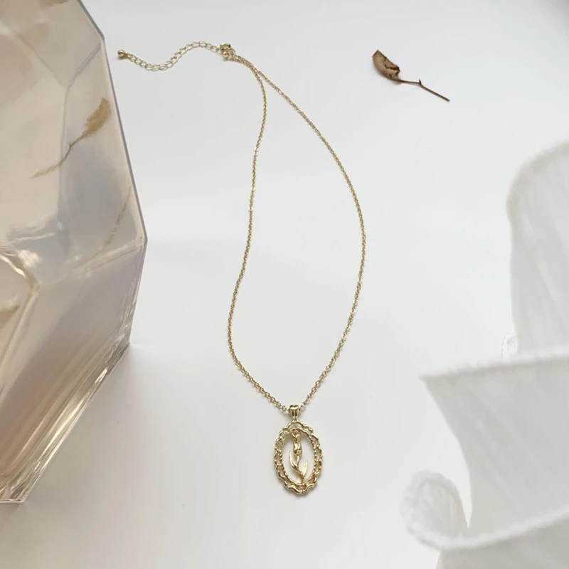 

Romantic Rose Tulip Flower Pendant Necklace Charming Women's Wedding Gold Clavicle Chain Elegant Lady Party Jewelry Girl Gift