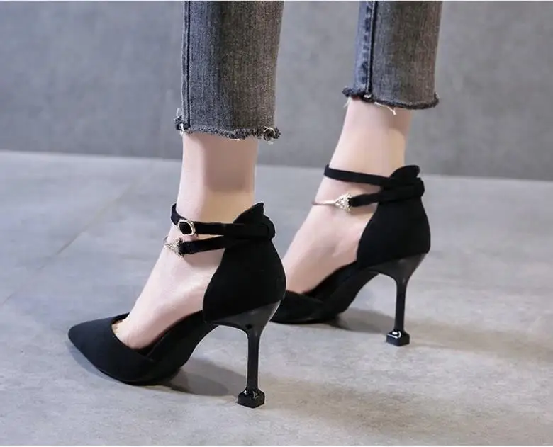 

Super hot new summer women's heels 2020 women sandals fashion pointed sexy black metal decorative heels sandals femmes sandales