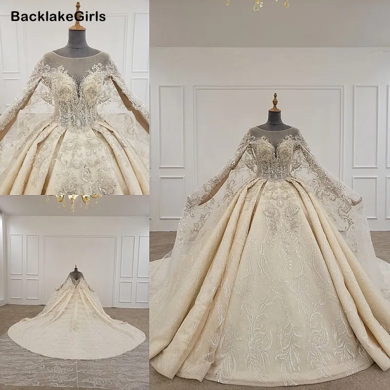 Длинное винтажное кружевное свадебное платье с королевским шлейфом и коротким