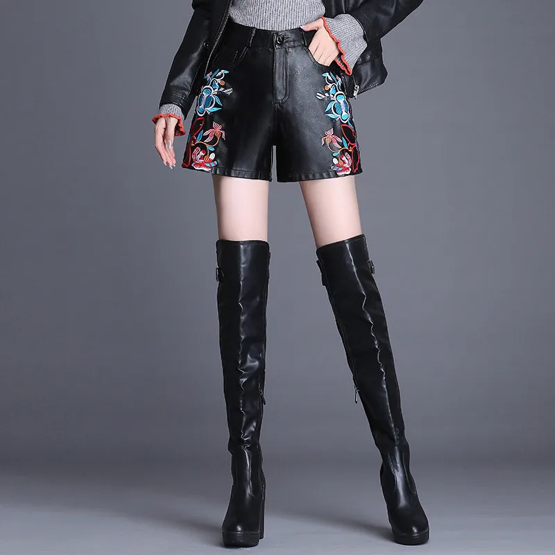 Женские осенне зимние шорты из искусственной кожи с цветочной вышивкой и высокой