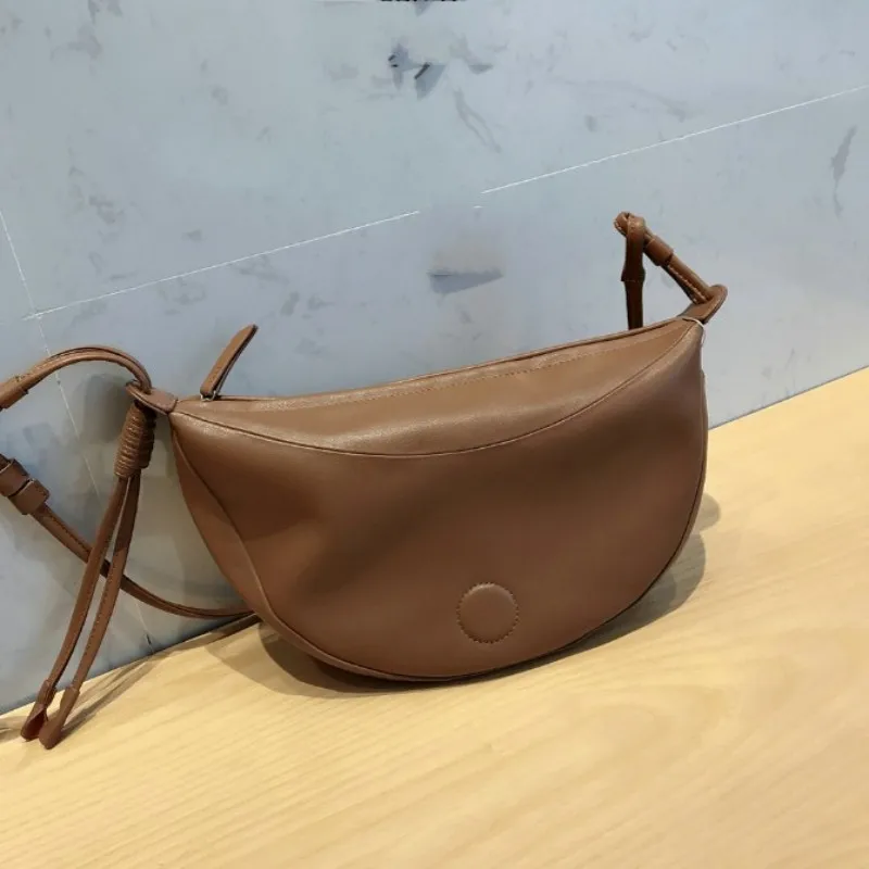 

Vintage Genuine Leather Solid Saddle Bag Women Casual Crossbody Bags Simple Single Shoulder Messenger Bag Fashion Female Handbag