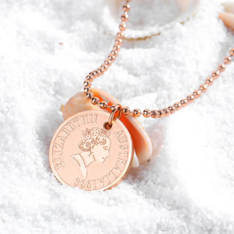 

Stainless Steel Women Necklaces Pendants Chain Coin Queen Elizabeth Rose Gold for Girlfriend Jewelry Creativity Gift Wholesale