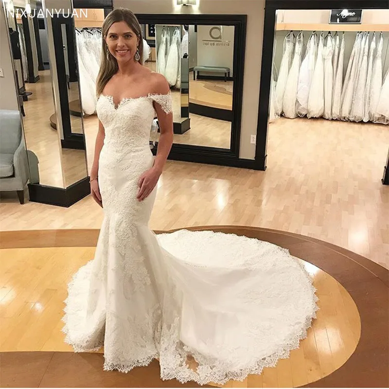 

Vintage Off The Shoulder Wedding Dress Boat Neck Appliques Mermaid Bridal Dress Zipper Back Trumpet Chapel Train Robe De Mariee