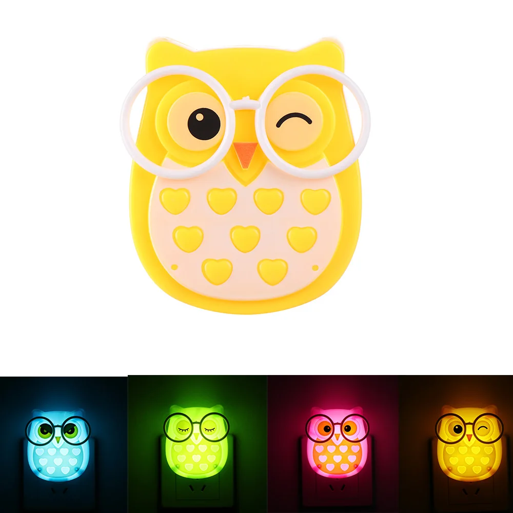 Мини-ночник детский с автоматическим датчиком и энергосберегающей розеткой |