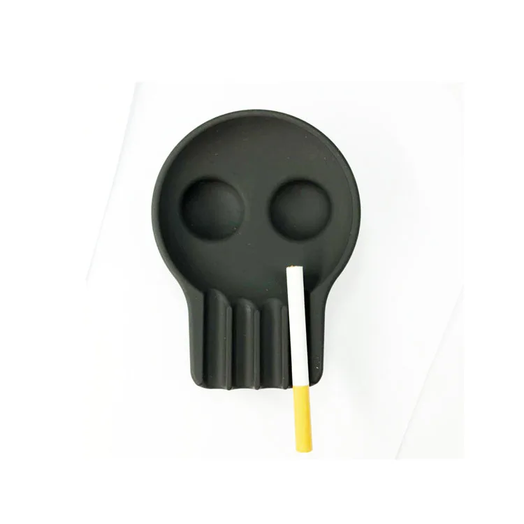 

Black Skull Shape Ashtray Tray Stylish Resin Mold Silicone Ashtray Tray with Cigarette Slot Bar Party Home Smoking Accessories