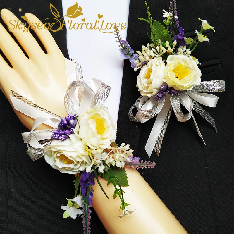 Бутоньерки на запястье белые розы бутоньерки выпускной новинка 2020